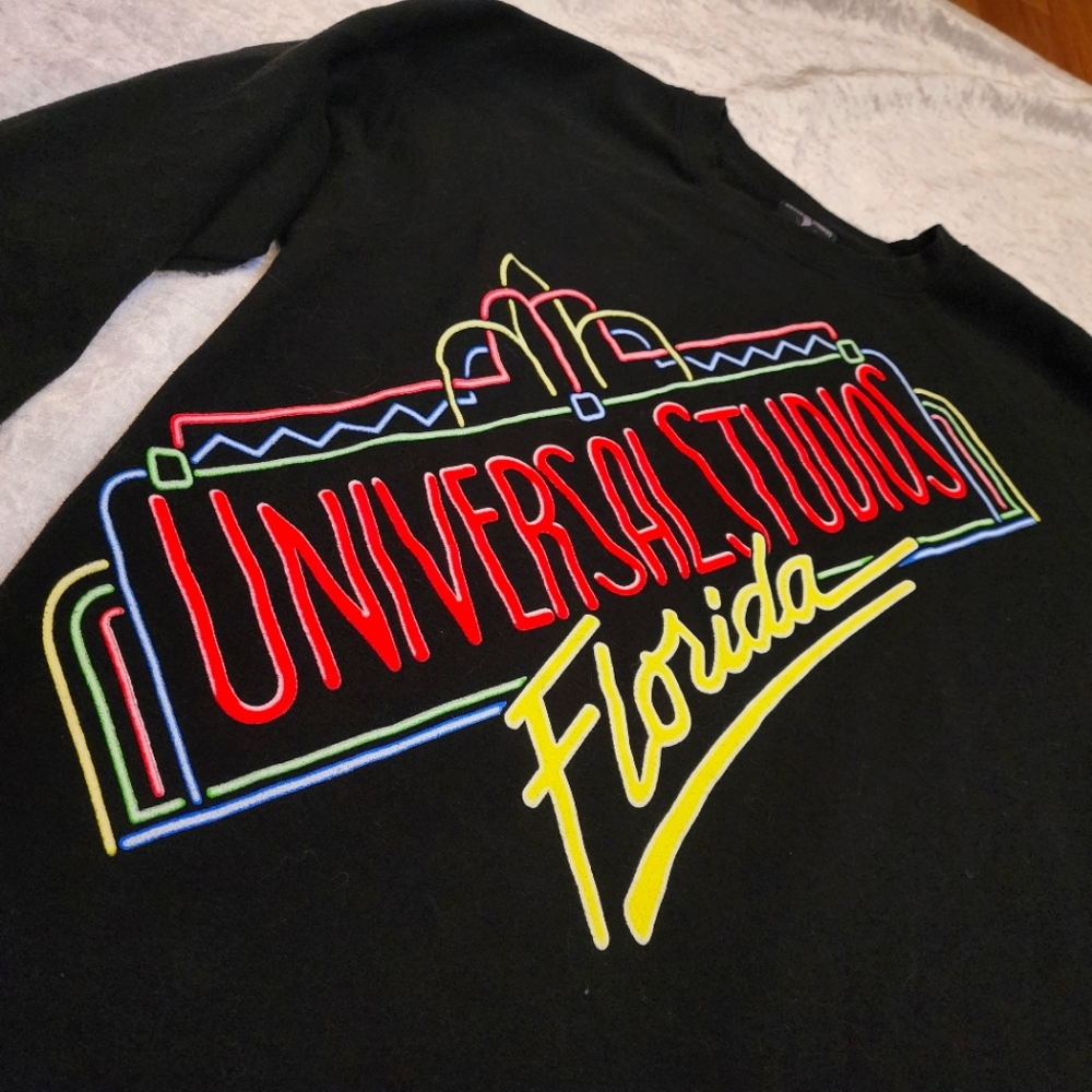 Universal Studios Pullover Long sleeve